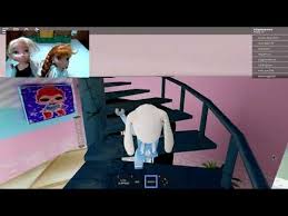 Elsa And Anna Visiting Doll House Lol Surprise Game Roblox Youtube Games Roblox Doll Play Doll House