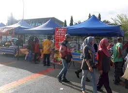 Pertama jenis plastik dan yang kedua jenis kaca. Tragedi Bazar Apa Yang Pelanggan Lakukan Buat Peniaga Air Balang Terharu Yang Patahnya Meja Tapi Semangat Saya Tak Patah Viral Mstar