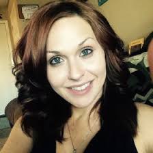 Crystal Hoback's Instagram, Twitter & Facebook