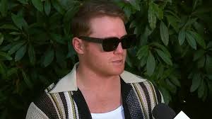 Canelo discute sus reacciones públicas ante pelea contra Berlanga