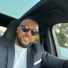 Rachid Smith updated his profile picture.