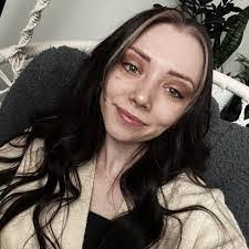 Karly Jensen's Instagram, Twitter & Facebook