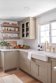 une maison de reve au bord d un lac a la decoration en tons naturels planete deco a homes world renovation meuble cuisine cuisine de petit appartement decoration de cuisine