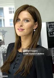 12 Photos & High Res Pictures