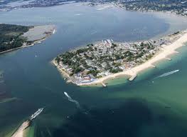 Sandbanks is a sandy peninsula little more than a kilometre square that juts out across the mouth of poole harbour. Dorset Police Set Up Operation Sandman For Anti Social Behaviour In Sandbanks Bournemouth Echo