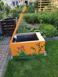 Garten Mahroboter Rolltor Garage Aufbewahrung Aufbewahrung Garten Spielzeug In 2020 Rolltor Aufbewahrung Garten Rasenroboter Garage