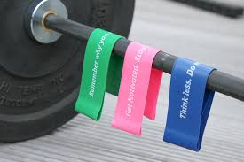 Erstens lenkt sport vom essen ab bei schnellerem abnehmen hat ansonsten ihre überdehnte haut nicht die möglichkeit, sich langsam. Home Workout Schnell Und Leicht So Bleibst Du Mit Fitness Loops Zuhause Fit Organic Workout Bio Health Fitness Food