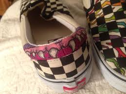 Vans men's slip on trainers, multicolour checkerboard blue mirage white w50. Sharpie Doodling On Black White Checkered Vans In Progress Sharpie Shoes Vans Rainbow Teeth Doodle Zebrastr Vans Drawing On Shoes Checkered Vans Vans
