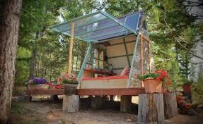 Transparente Finnhutte Fur 700 Dollar Das Kraftfuttermischwerk Tiny House Movement Spielhaus Selber Bauen Minimalistisches Haus