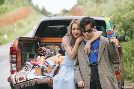 Châu bùi và decao lại tay trong tay xuất hiện tại nhiều sự kiện. Co Ai NgÆ°á»£c NhÆ° Chau Bui Thoáº£i Mai Ä'á»ƒ Decao Yeu Them Vai NgÆ°á»i Káº¿t Quáº£ La 7 Thang Háº¹n Ho 10 Co Gai