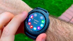 On the specifications front this smartwatch sports a upto 4 days battery life (380 mah) battery (to keep it alive optimally), 4 gb internal memory and 768 mb ram. Samsung Gear S3 Frontier Why Not Galaxy Watch Youtube