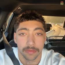 Hey! my name is Samuel, I'm from Tampa and I'm actually transferring from  another Florida school and will be going to USF this fall. I love going to  the gym, flying, golfing,