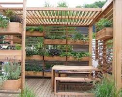 Ide Taman Vertikal Untuk Memiliki Taman Tanpa Lahan Jardin De Ville Jardins Petits Jardins