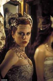 Nicole kidman and ewan mcgregor in moulin rouge, a film that has hardly dated at all, having been so determinedly out of time in the first place. Kidman In Moulin Rouge Catherine Martin Costumes Want That Head Dress Nicole Kidman Moulin Rouge Nicole Kidman Moulin Rouge