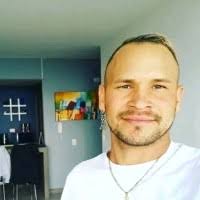 20+ "Marlon Lara" profiles