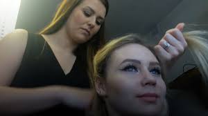 Hairdressers 'to spot domestic violence'