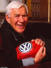 Collingwood's Lou Richards mourned funeral in Melbourne