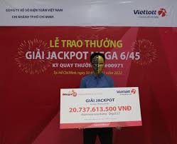 Trao Giải Jackpot 97 Tỷ Đồng Cho Khách Hàng Ở Thành Phố Hồ Chí Minh |  Vietnam+ (Vietnamplus)