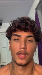 Os vídeos de Gabriel Lemos (@bielzott) com som original