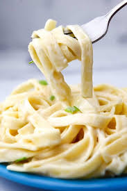 A Super Easy Recipe For Vegan Alfredo Sauce Recipe Made From Coconut Milk An Easy Way To Make A Rich And Cream Vegan Alfredo Vegan Dishes Alfredo Sauce Recipe