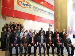 Padahal calon tersebut sudah memenuhi kriteria minimal 2 dan maksimal 5 org yg akan lolos untuk. Lawatan Rasmi Yb Menteri Dan Yb Timbalan Menteri Kpdnhep Portal Rasmi Perbadanan Harta Intelek Malaysia