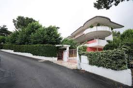 Case in vendita rimini inserisci il tuo indirizzo email per ricevere avvisi quando saranno disponibili nuovi annunci per case in vendita rimini. Vendita Case Rimini Cerco Casa In Vendita Rimini E Provincia Su Risorseimmobiliari It