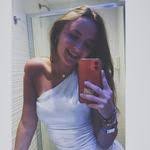 Lisa Doerfler's Instagram, Twitter & Facebook