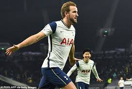 Harry kane moves top of scoring charts as arsenal loanee leaves tottenham frustrated joe willock came off the bench to hand newcastle a premier league lifeline. Harry Kane Issues Title Threat After Tottenham Beat Arsenal Reclaim Top Spot In The Premier League Arsenal News