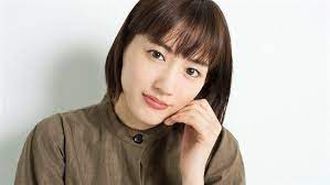 Jul 03, 2021 · 女星的人氣基準，除了戲劇的收視率、歌曲是否受歡迎外，其實拿下多少「廣告代言」也是重要的指標！近期日本電視調查公司nihon monitar便根據明星們在電視廣告中的演出，做出2021「上半年廣告代言排行榜」的先後排名。不僅去年冠軍的今田美櫻直接掉到第三名，觀眾們最熟悉的綾瀨遙與新垣結衣. ç¶¾ç€¨é™çˆ†ç¢ºè¨ºæ–°å†  å'¼å¸å›°é›£ è‚ºéƒ¨é©šç¾ç™½å½± ç—…æ³æƒ¹æ†‚å¿ƒ å¨›æ¨‚æ˜Ÿèž