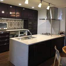 kitchen タカラスタンダード デリシア レミュー クォーツストーン クランベリーソルト などのインテリア実例 2017 08 27 11 59 40 roomclip ルームクリップ リビング キッチン キッチンデザイン タカラスタンダード キッチン