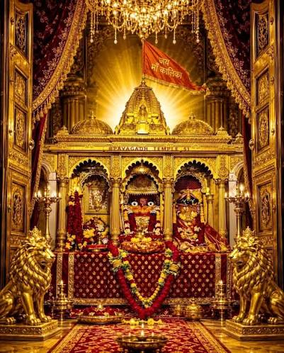 🌸During Navratri day Pavagadh Temple Open/Closed Time : Morning 4:00 / 5:00 To 20: 00 . Night🌸 🌸!! શ્રી મહાકાળી માતાજી આપણી મનોકામના પુણ કરે !! 🌸 🛕!! જય❤ માતાજી !! 🛕
