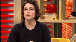 Erken dikkatleri çekmiş olması dermancıoğlu'nun bu rolü ne kadar iyi oynadığını gösteriyor. Esra Dermancioglu Kimdir Esra Dermancioglu Nereli Ve Kac Yasinda Magazin Haberleri