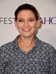 The District" Surveillance (TV Episode 2000)