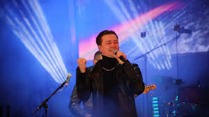 Актер показал, как смотрит мультики с. Sergej Bezrukov Koncert V Chest Dnya Pobedy 8 Maya 2021 Goda Youtube