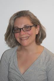 Julia Mendel's Instagram, Twitter & Facebook