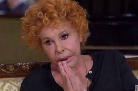 Lo annuncia la cantautrice attraverso la propria pagina facebook con tanto di foto direttamente dal suo letto. Sanremo 2020 Ornella Vanoni Senza Freni Leotta Fuori Luogo Junior Cally Da Internare