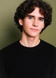 Molly Roland's Instagram, Twitter & Facebook