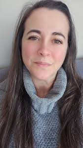 Introduction of a cosmetologist from Eastern Washington in the Dull Women's  Club