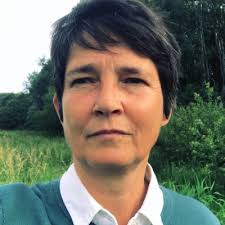 So, I have switched the pedals for running shoes, and now down south,  getting ready for the London Marathon tomorrow!!