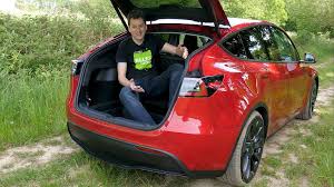 It's a smaller version of the model x, with five or seven seats and a. Model Y Review Stefan Moeller Im Weltauto Von Tesla Nextmove