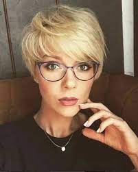 Frisuren mit brille für kurzes haar: Kurzhaarfrisuren Fur Feines Haar Und Brille Fryzury Krotkie 2020