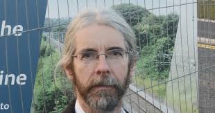 Council 'needs to create environment where people feel they can ditch cars' 