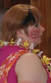 Oh… Sharon, is that your hives flaring up again love? : r/KathAndKim