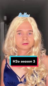 The writers really said let’s just get someone from Home and Away  😂🧜🏼‍♀️❤️✨ #h2o #h2ojustaddwater #australia #aussie #mermaid #actor