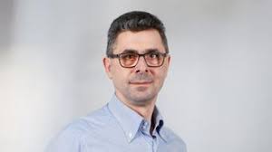 Руководители работающих в киеве предприятий и компаний обязаны перевести сотрудников на удаленную работу, либо предоставить им отпуска, сообщил мэр города виталий кличко. Kommentarij Tretij Lokdaun V Ukraine S Lyzhami No Bez Trusov I Lampochek Kommentarii Obozrevatelej Dw I Priglashennyh Avtorov Dw 11 01 2021