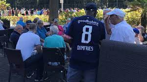 In the game fifa 21 his. Eredivisie 18 19 Familieman Dumfries In Vier Jaar Van Amateurs Naar Miljoenenbal Nos