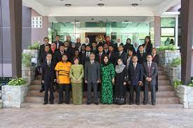 Keduanya saling melengkapi dalam upaya memajukan kepentingan nasional, walaupun keduanya tidak sama. Laman Web Rasmi Idfr Laman Web Rasmi Idfr