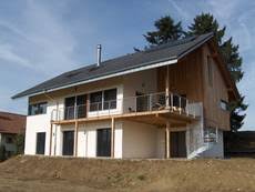 Während sie bei einem klassischen massivhaus als bauherr*in ständig die kontrolle über alle am hausbau beteiligten. Massiv Holz Mauer Faqs