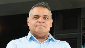 Columbia businessman argues for new consumer rights law