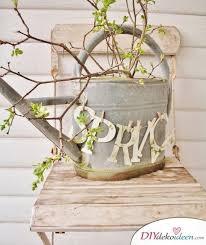 Diy Gartendeko Selber Machen 25 Dekoideen Fur Den Fruhling Gartendeko Selber Machen Garten Deko Diy Gartendeko